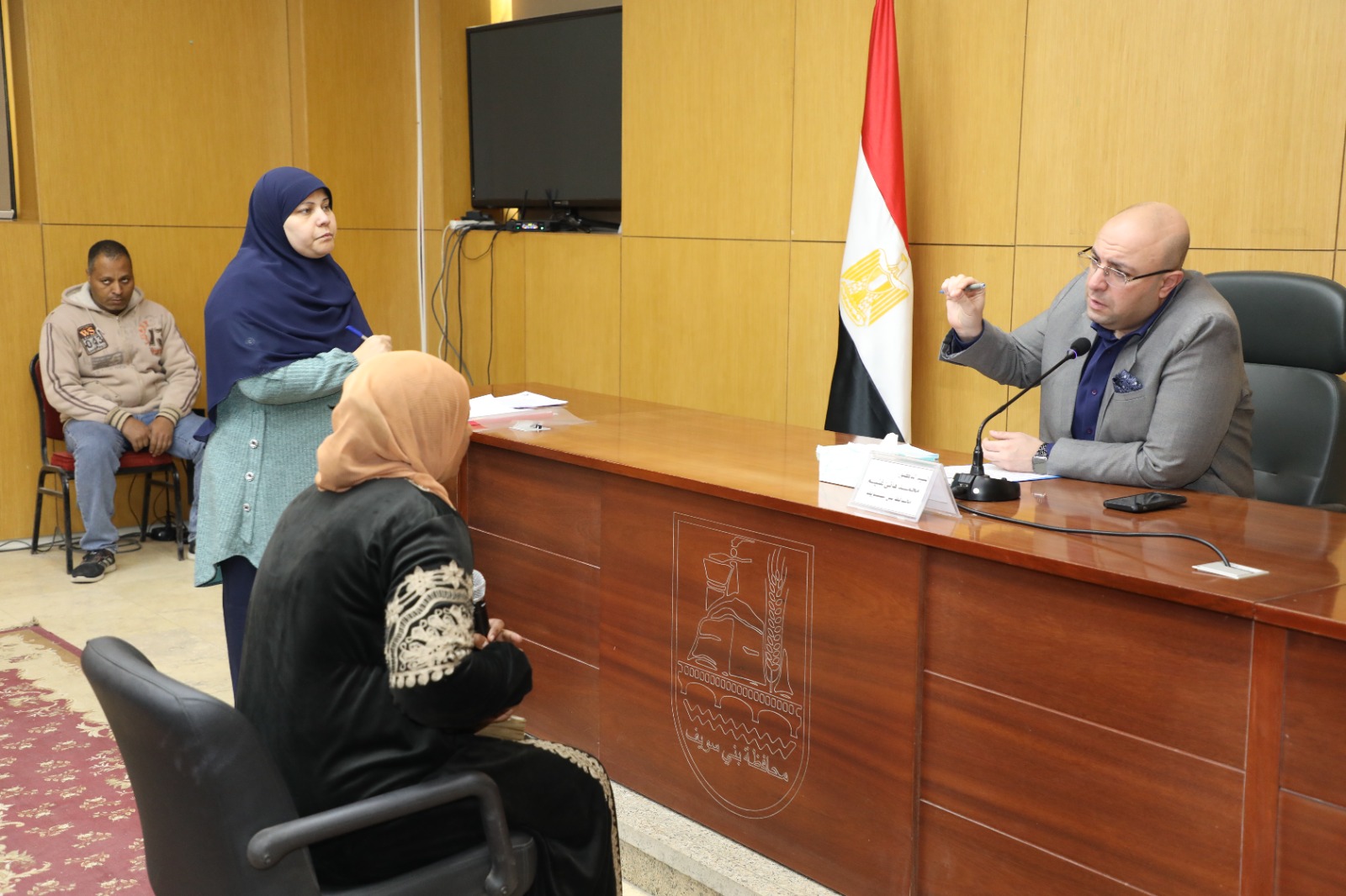متابعة جهود حل مشكلات اللقاء المفتوح